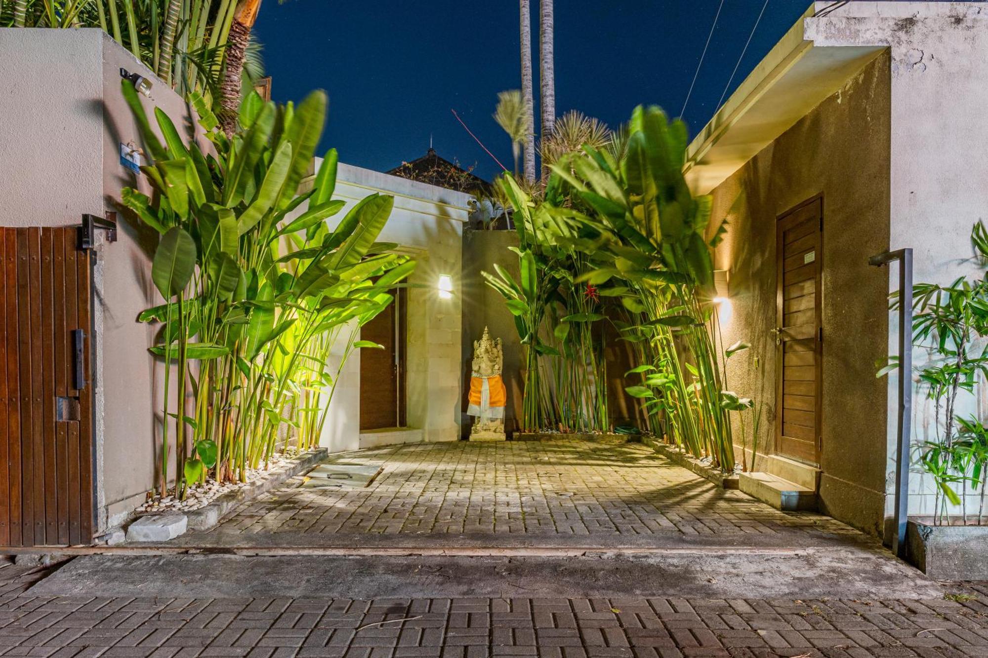 Luxury - Villa K - Central Seminyak Kültér fotó