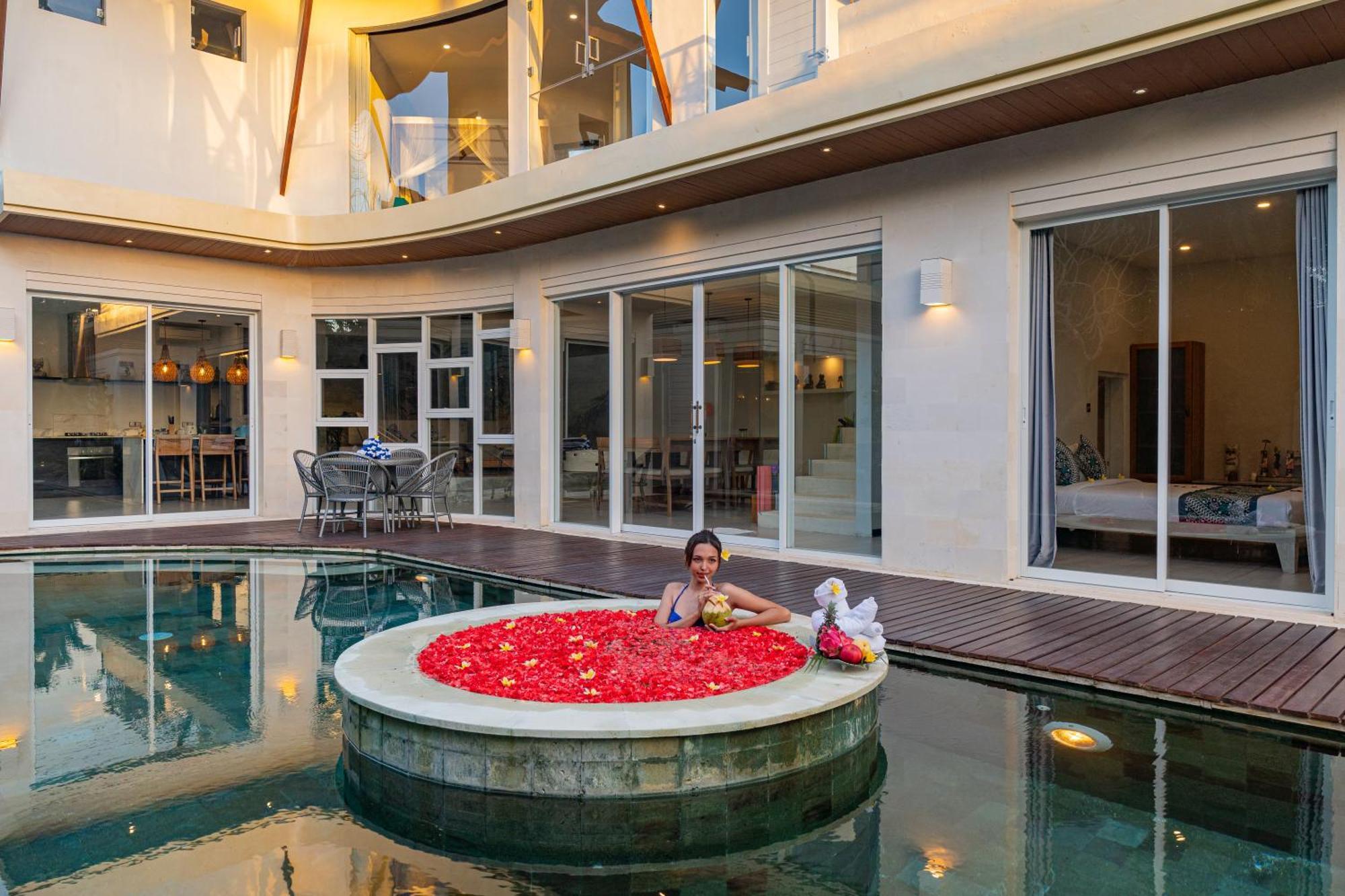 Luxury - Villa K - Central Seminyak Kültér fotó