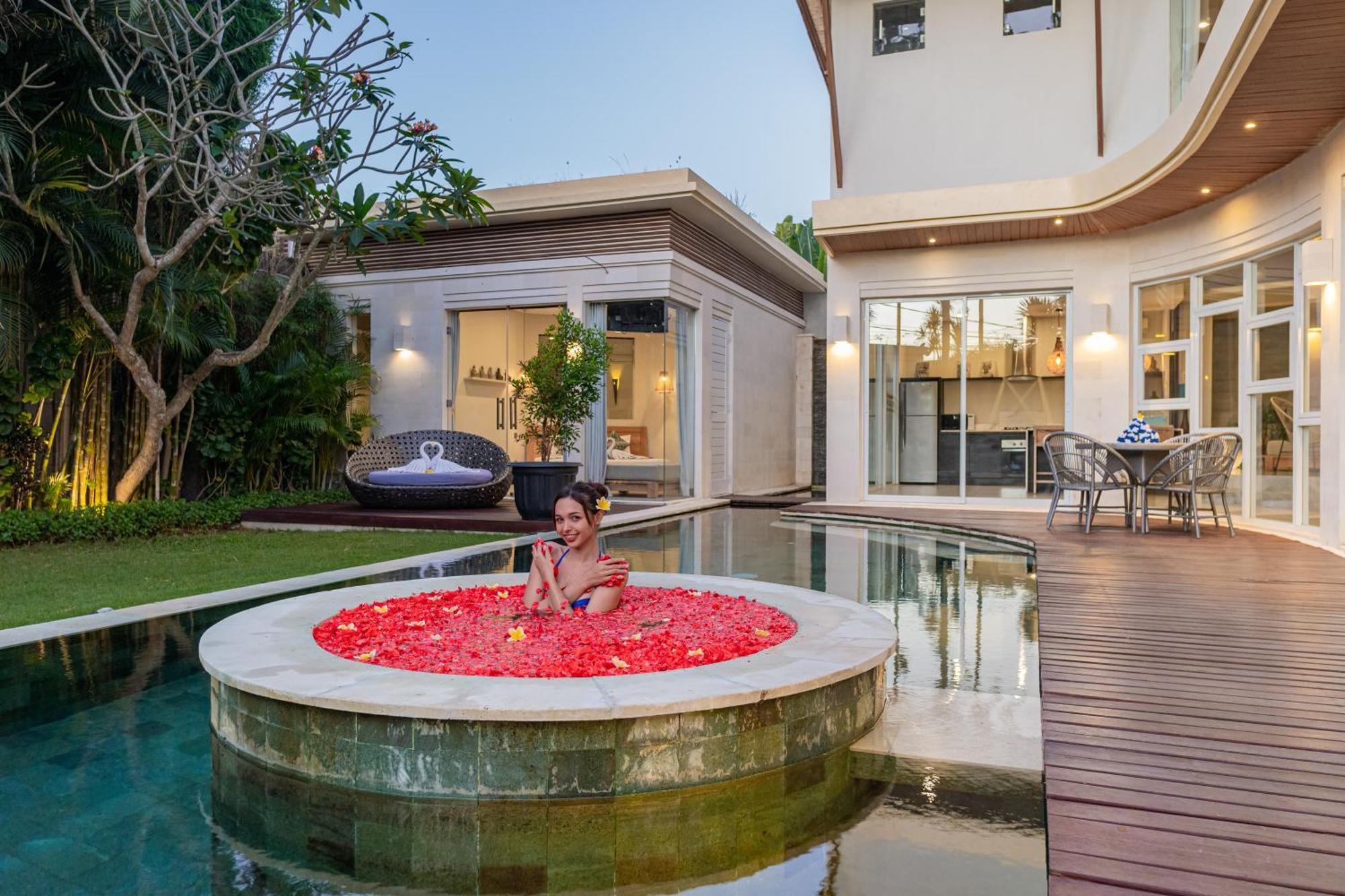 Luxury - Villa K - Central Seminyak Kültér fotó