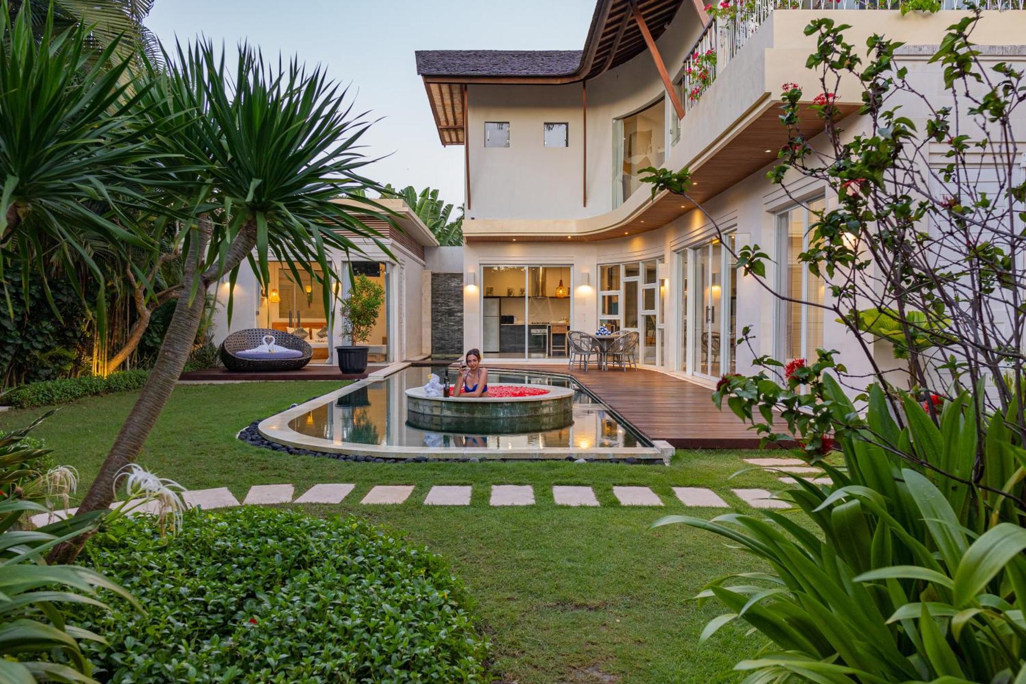 Luxury - Villa K - Central Seminyak Kültér fotó